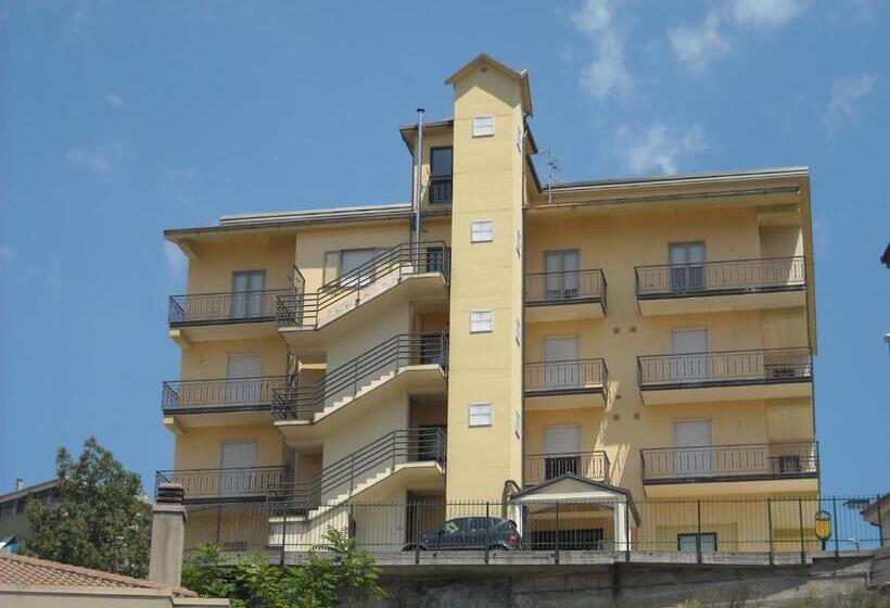 ホテル Caimo Bed Breakfast