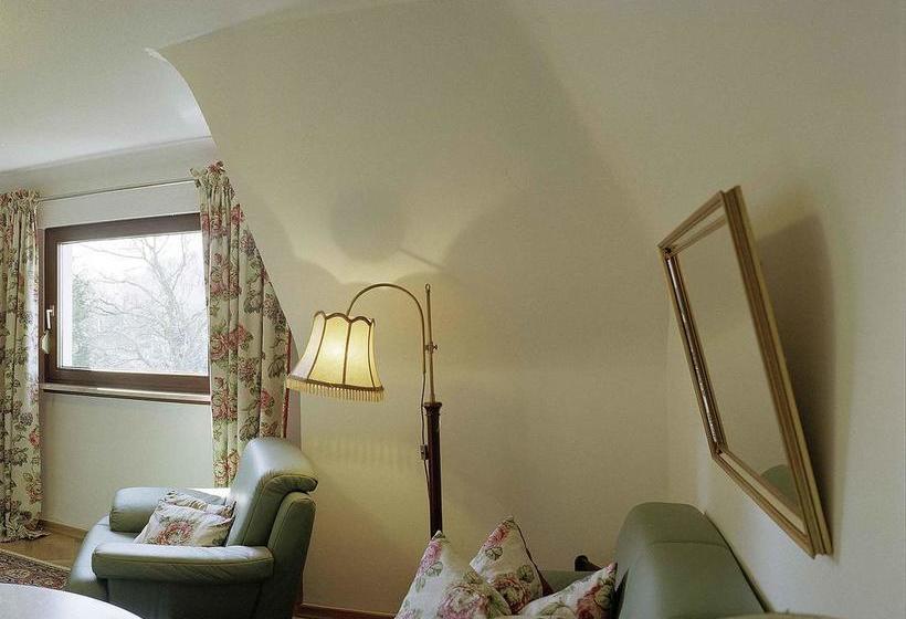 Отель Hubertus Haus Pflingsteck