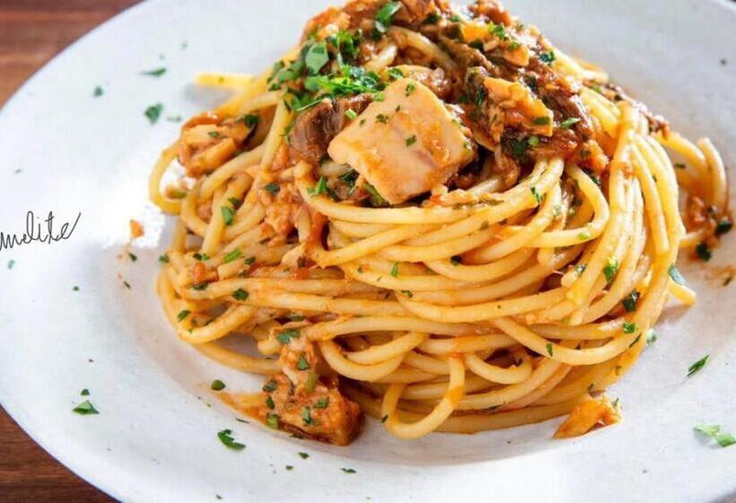 هتل The Kannelite