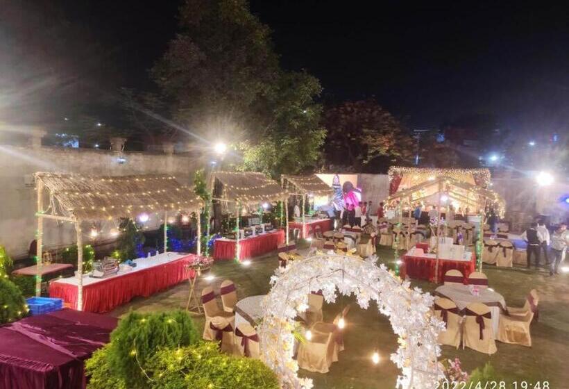 هتل The Kannelite