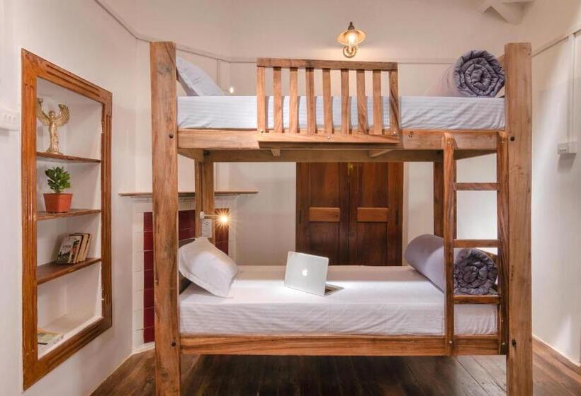 فندق صغير Zostel Ooty