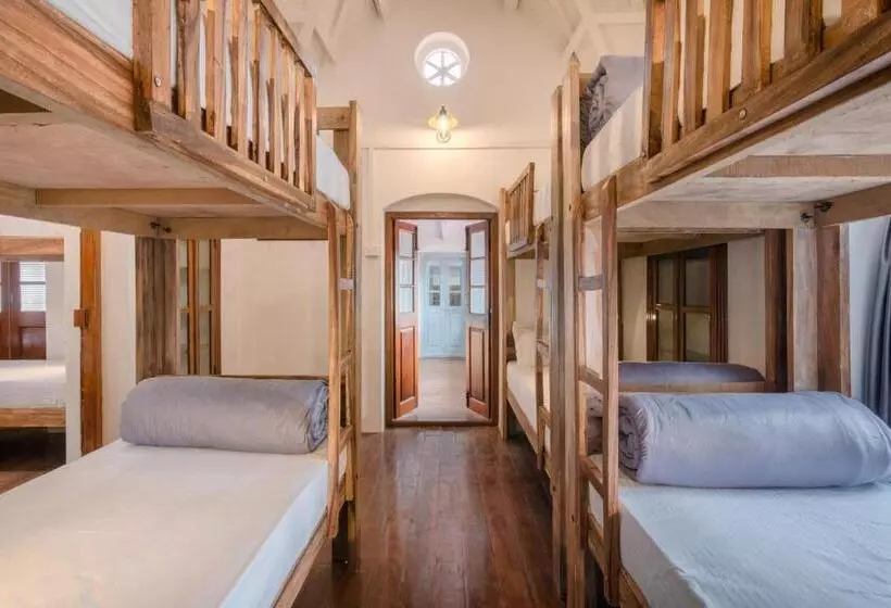 ユースホステル Zostel Ooty