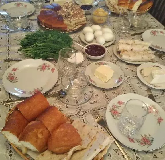 تختخواب و صبحانه Green Gables Martuni