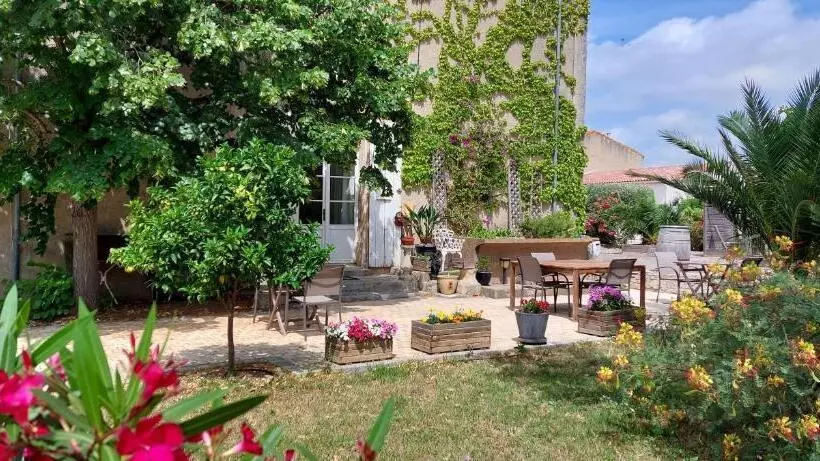 تختخواب و صبحانه Maison Matisse
