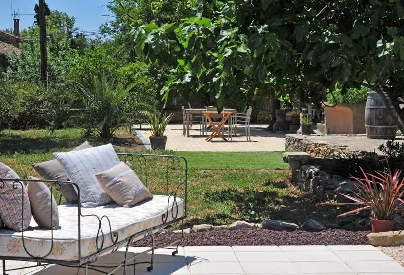 تختخواب و صبحانه Maison Matisse