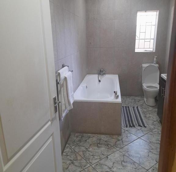 مبيت وإفطار Pablo Guesthouse