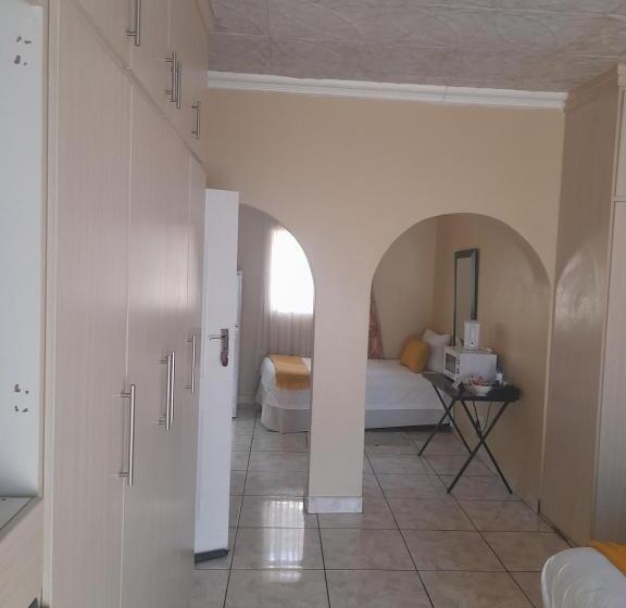 مبيت وإفطار Pablo Guesthouse