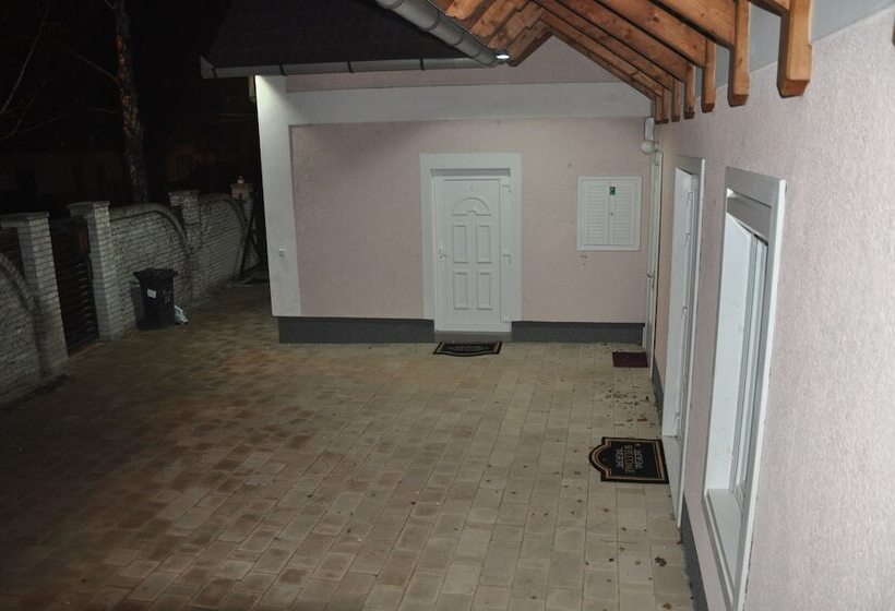 تختخواب و صبحانه Sport