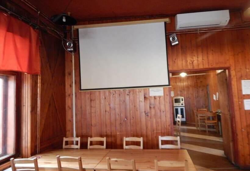 تختخواب و صبحانه Sport