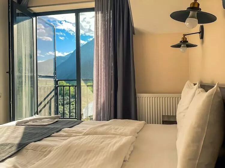 هتل Gold Kazbegi
