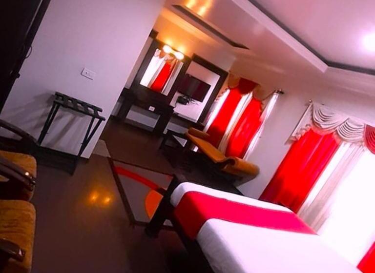 בית מלון כפרי Kurinji Residency