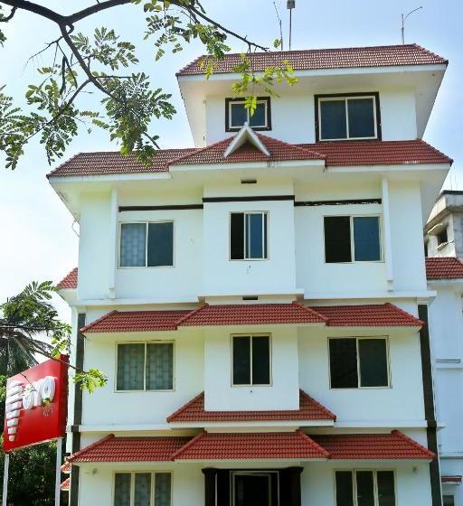 בית מלון כפרי Oyo Rooms Near Guruvayur Railway Station