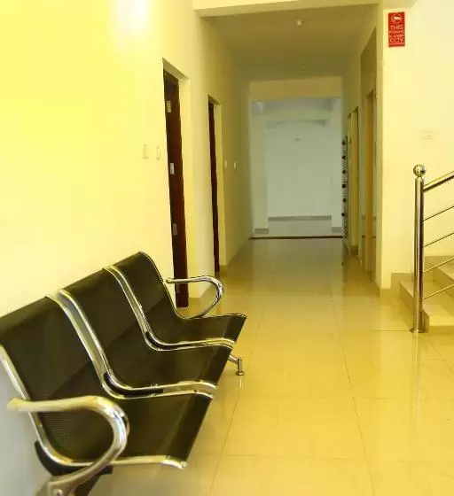 ホテル Oyo Rooms Near Guruvayur Railway Station