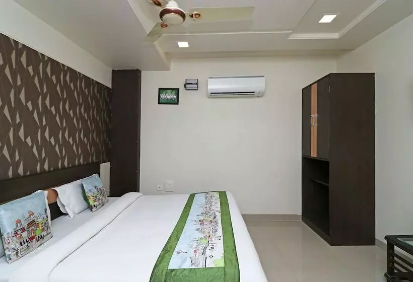 ホテル Oyo Rooms Opp Kedar Dham Massani Chowraha