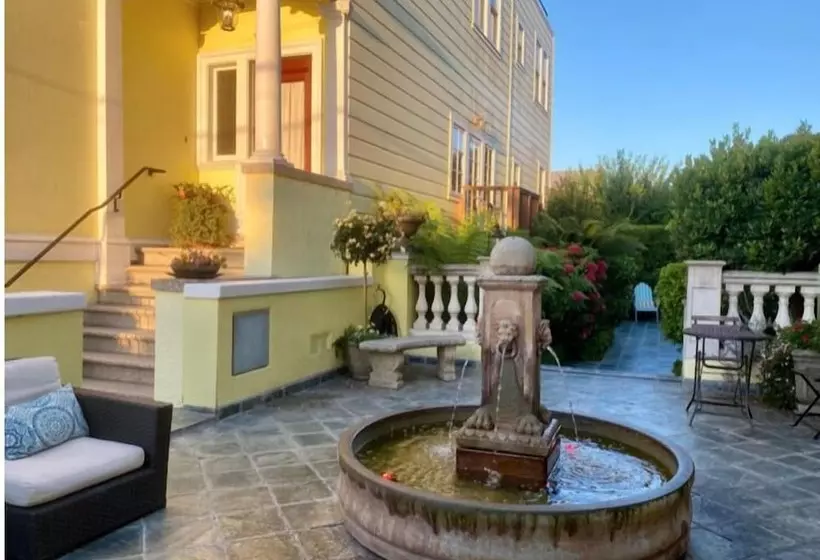 هتل Parker Guest House
