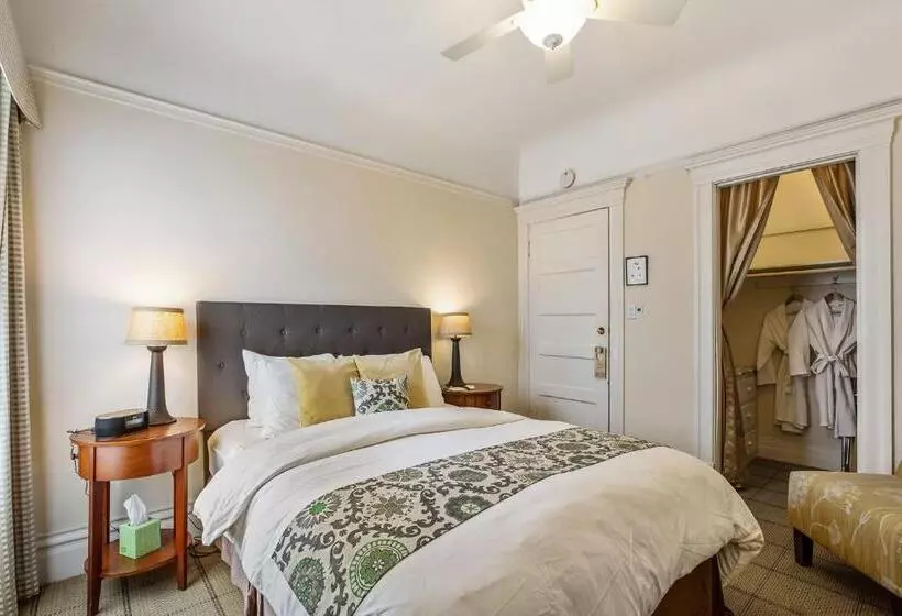 هتل Parker Guest House