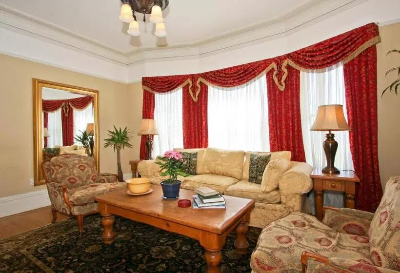 هتل Parker Guest House