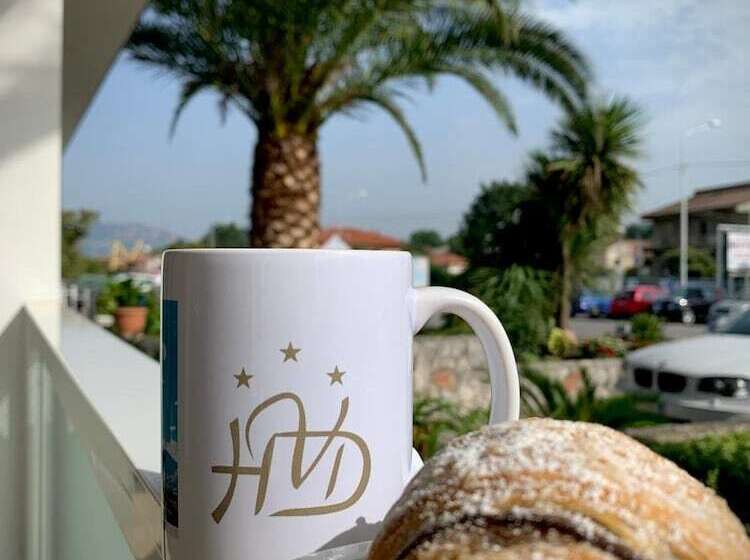 Отель Vallisdea