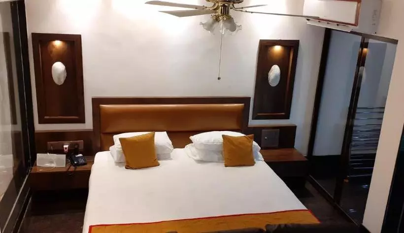 Kudle Beach View Resort And Spa Gokarna