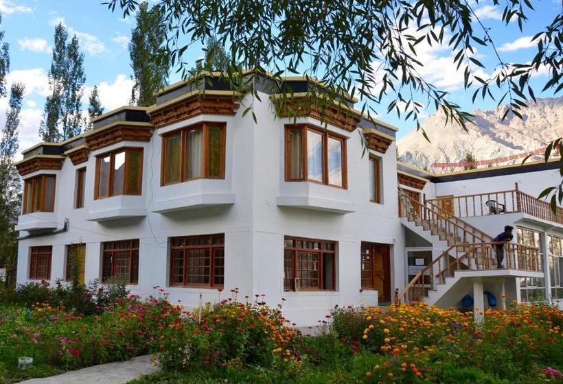 Sand Dunes View Resort