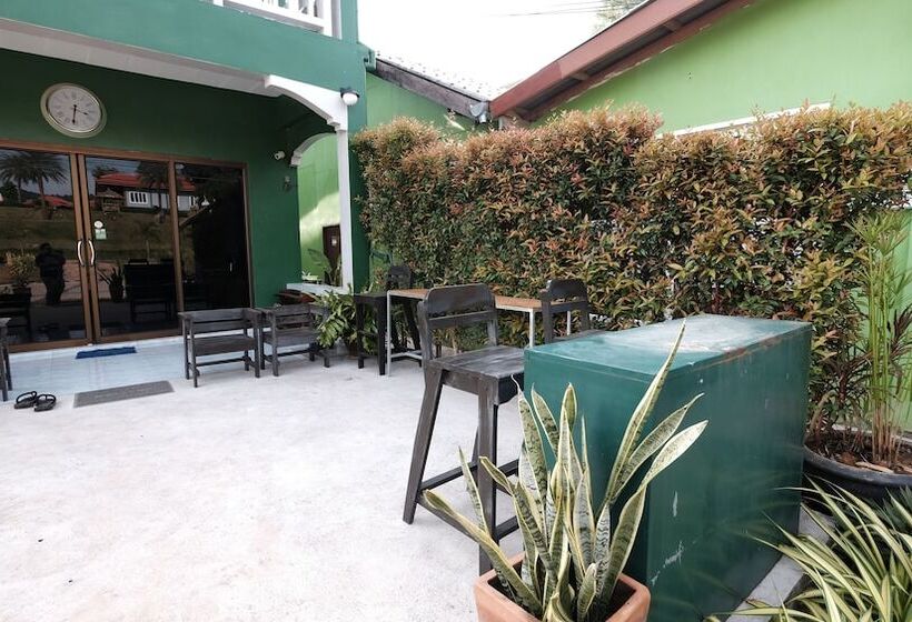 Wayla Hostel   Adults Only