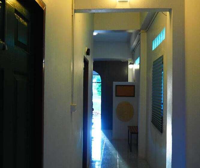 Wayla Hostel   Adults Only