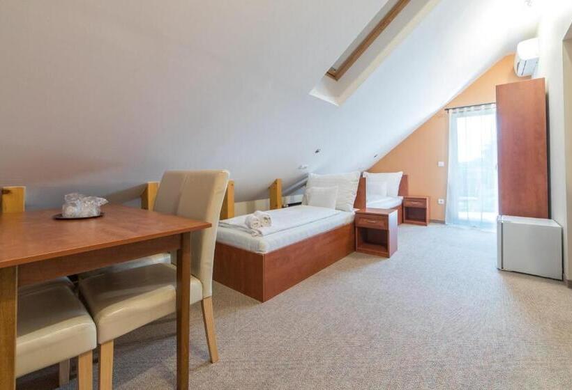 住宿加早餐  Pelso Panzio