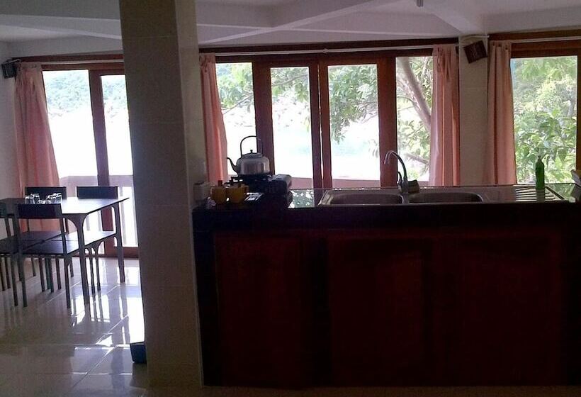 Hin Wong Apartments Dive & Snorkel Resort