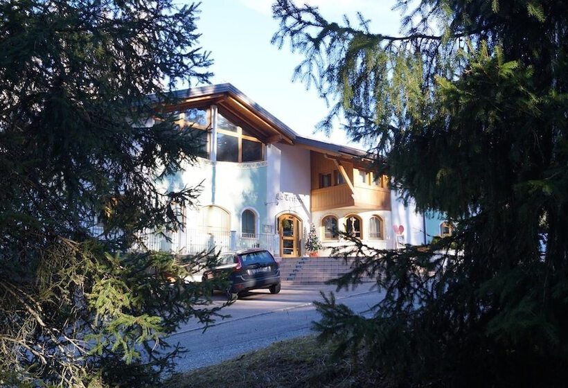 ホテル La Trifora