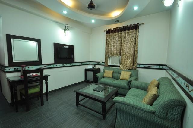 Hotel Yadu Residency