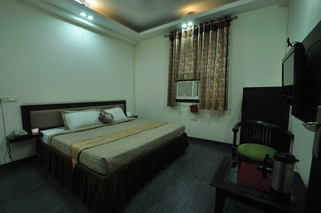 Hotel Yadu Residency