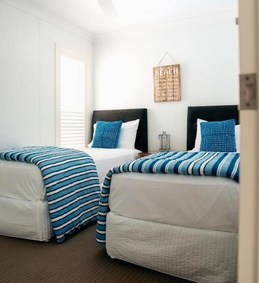 منتجع Le Beach Apartments