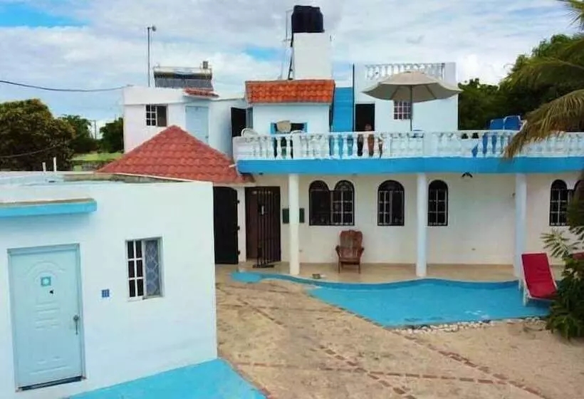 هاستل Guesthouse Villa La Isla