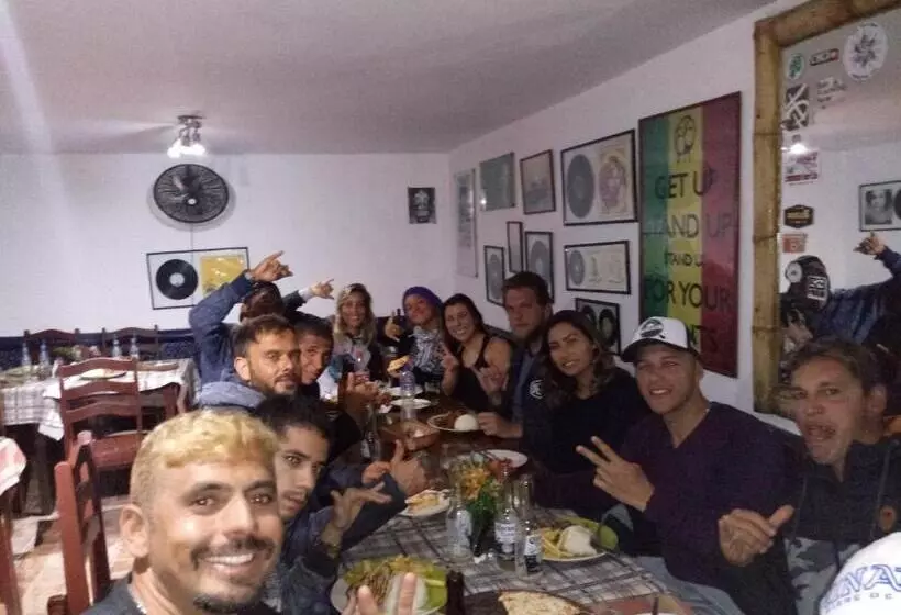 هاستل My Friend Surf Hostal