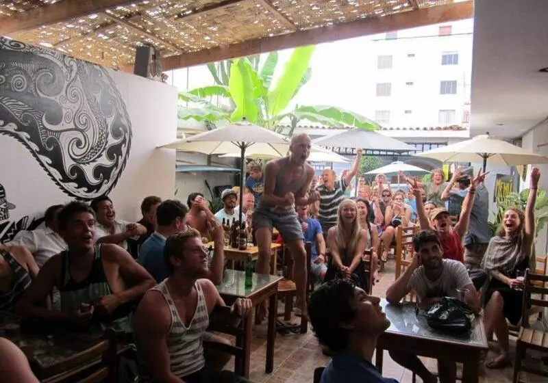هاستل My Friend Surf Hostal