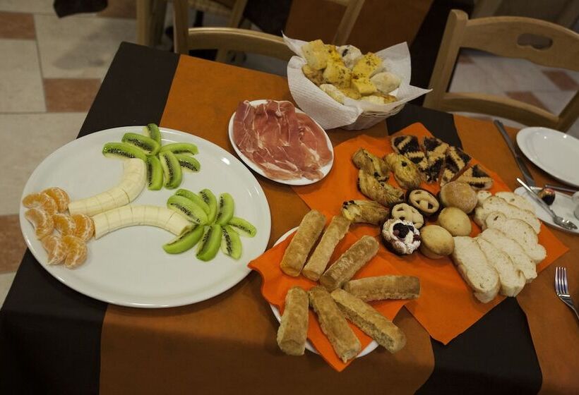 مبيت وإفطار Antico Borgo Marchese