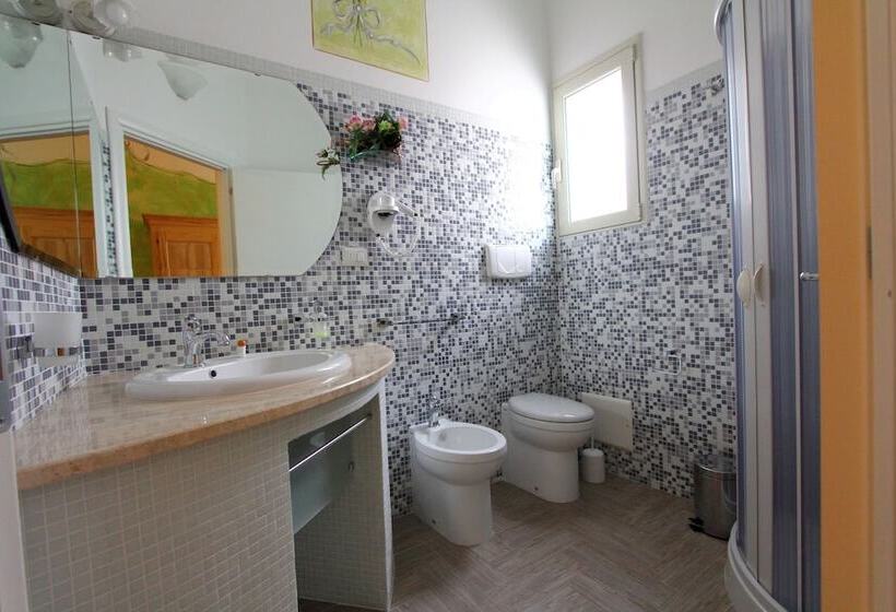 مبيت وإفطار Antico Borgo Marchese