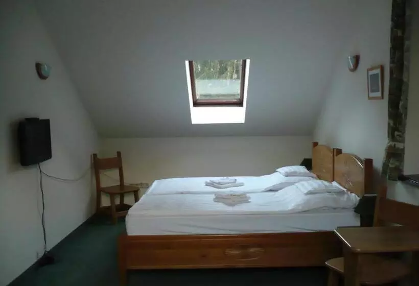 Aamiaismajoitus (B&B) St. Hubertus étterem és Panzió