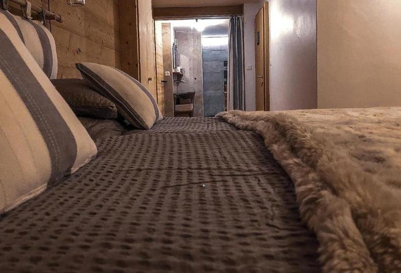 צימר Chambre Privãƒæ’ã‚â©e Avec Cuisine Et Salle De Bain Dans La Chambre, Winoka Lodge