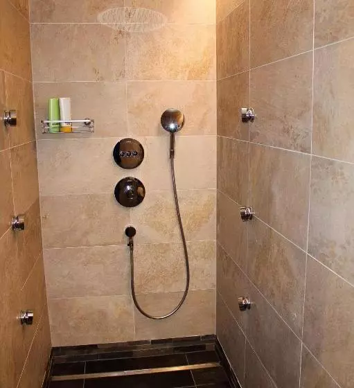 تختخواب و صبحانه Chambre Privãƒæ’ã‚â©e Avec Cuisine Et Salle De Bain Dans La Chambre, Winoka Lodge