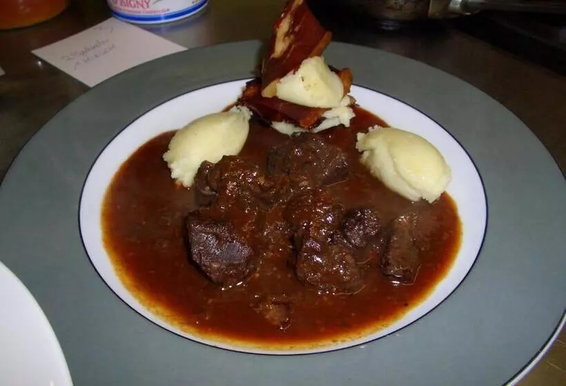 Hotelli Gasthof Obermair