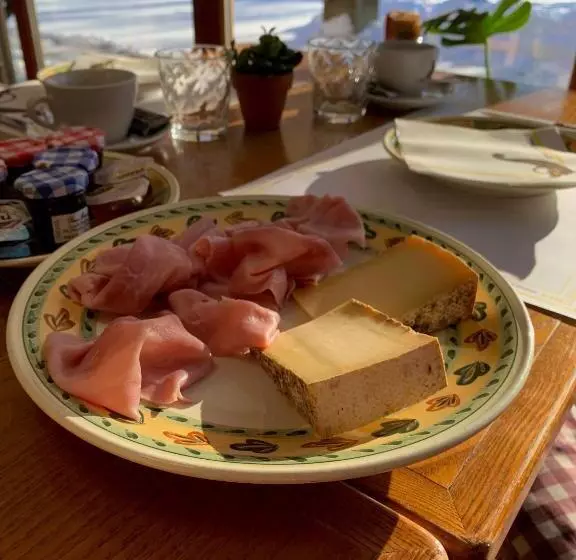 Mountain Hotel Osteria Di Montagna La Peonia Monte Generoso