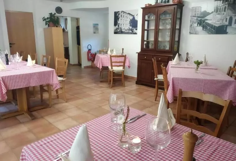 Mountain Hotel Osteria Di Montagna La Peonia Monte Generoso