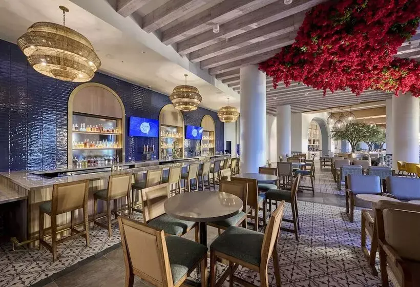 Universal Helios Grand Hotel, a Loews Hotel