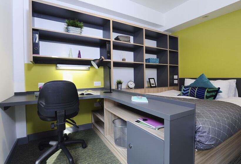 فندق صغير Peel Park Quarter   Campus Accommodation