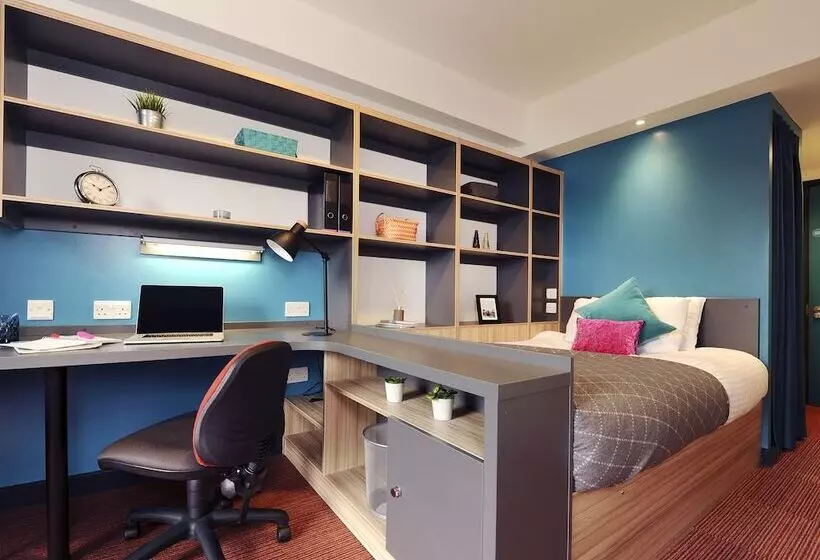 Retkeilymaja Peel Park Quarter   Campus Accommodation