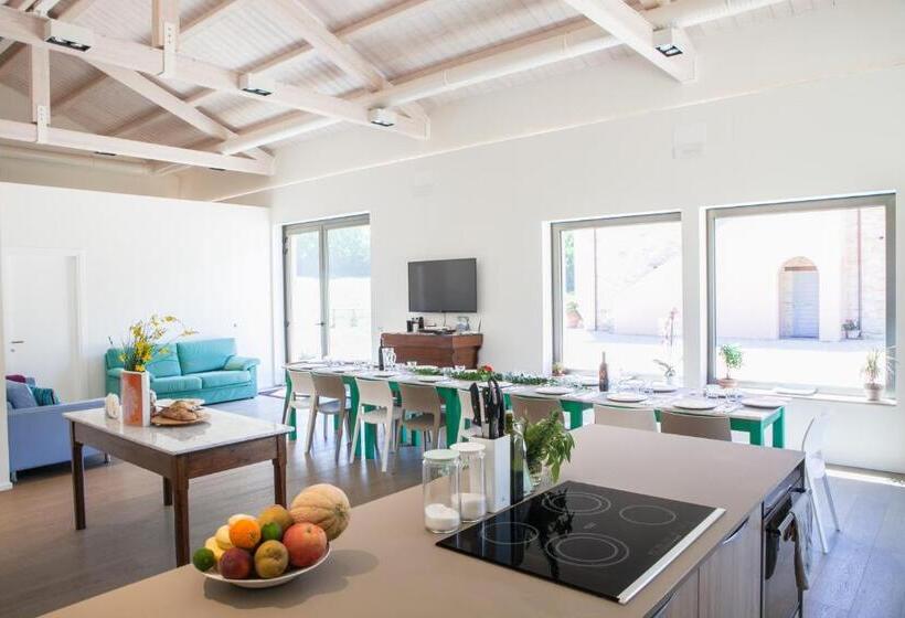 ベッドアンドブレックファースト Agriturismo Colle Casini Cortesi