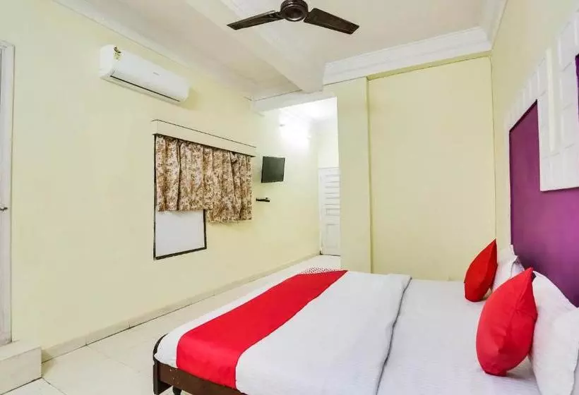 ホテル Sai Priyanka Comfort Inn