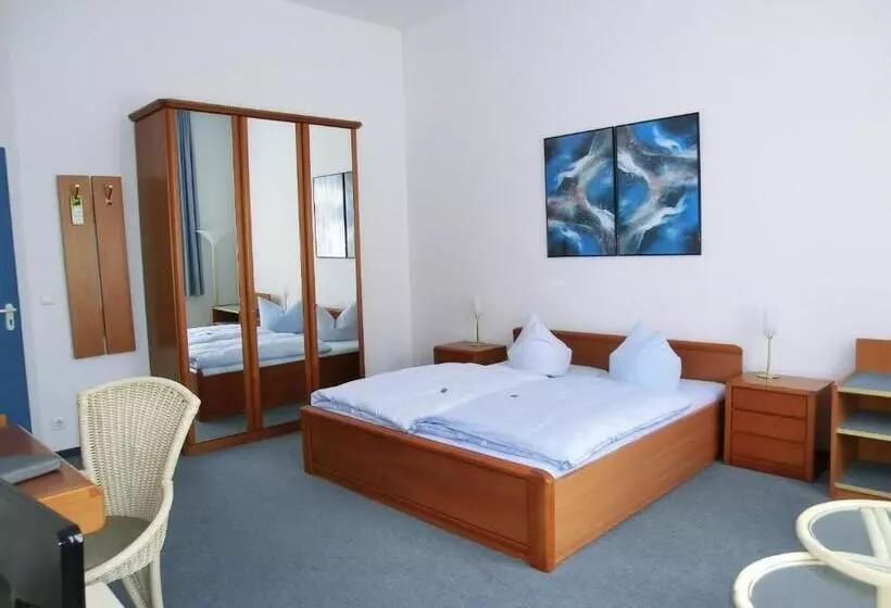 Hotelli Villa Strandrose