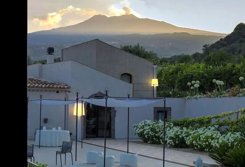 リゾートホテル Talè Restaurant & Suite